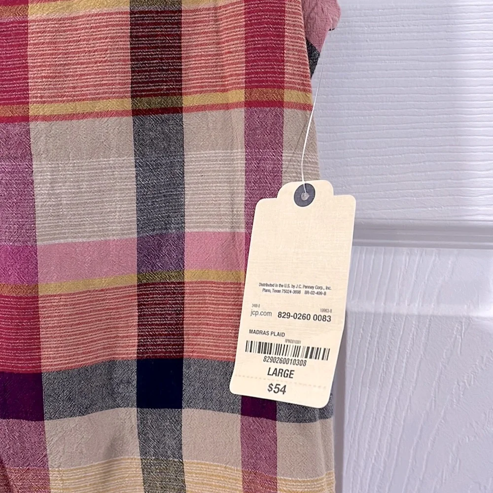 St. John’s Bay plaid dress. Size Large.New with tagsSmoke free and pet free home - Picture 3 of 6